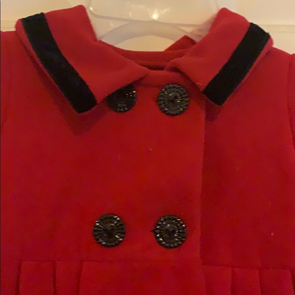Red coat - Picture 2 of 5